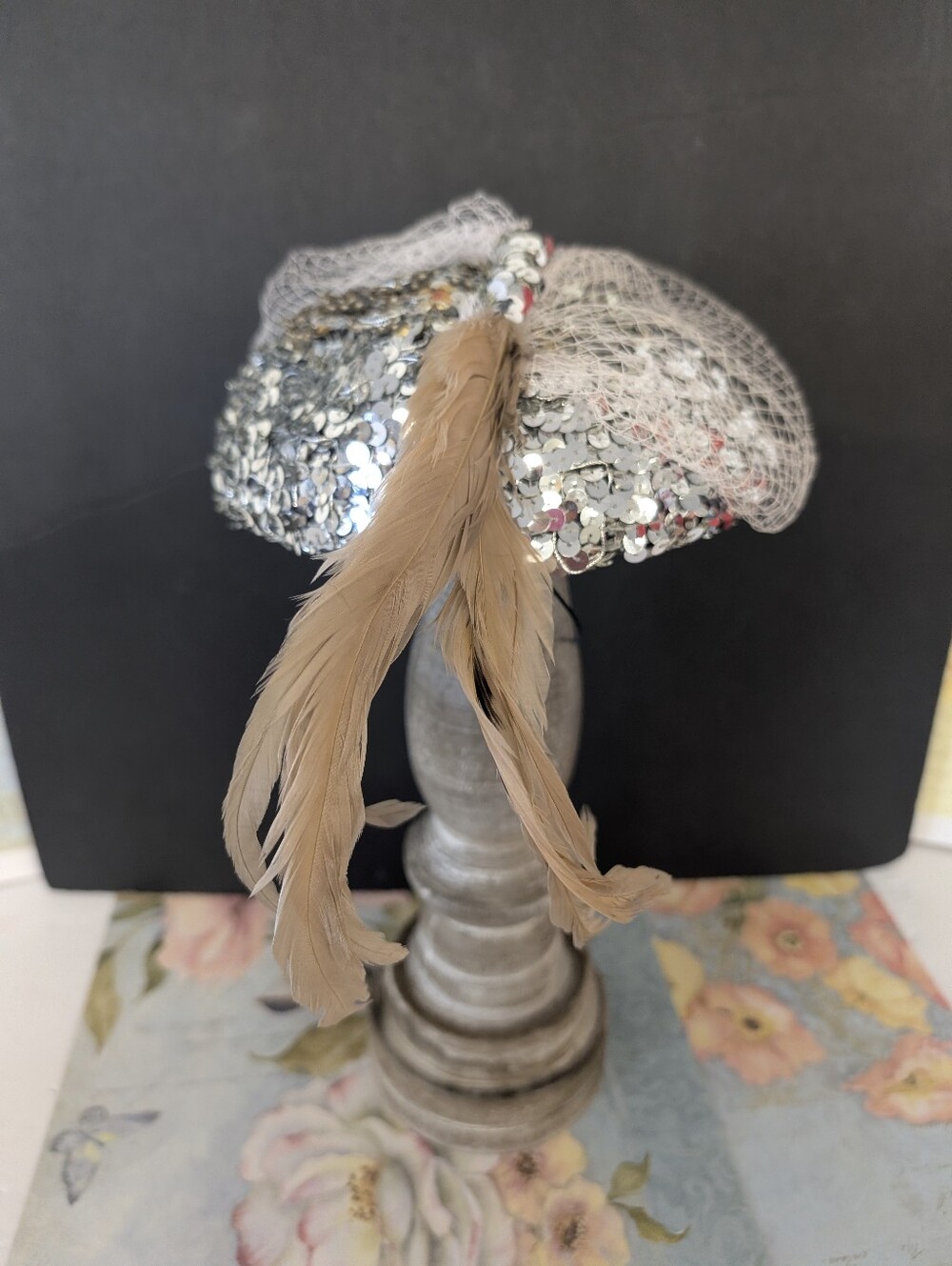 VINTAGE Sequined Veiled Cocktail Fascinator HAT  - Silver & Blush - Picture 2 of 4